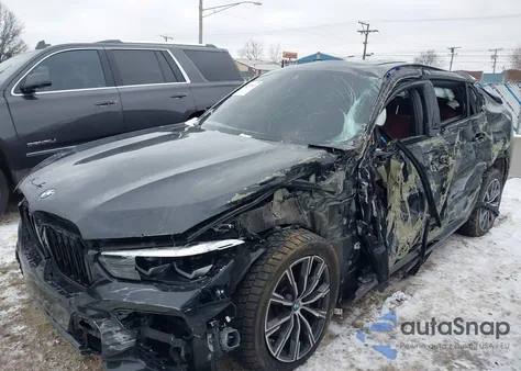 2021 BMW X6 xDrive40I z USA, uszkodzony, nr VIN 5UXCY6C08M9E11587